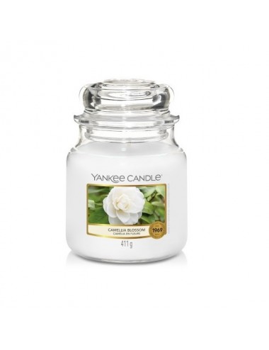 Yankee Candle-Scented jar candle medium Camellia Blossom 411g