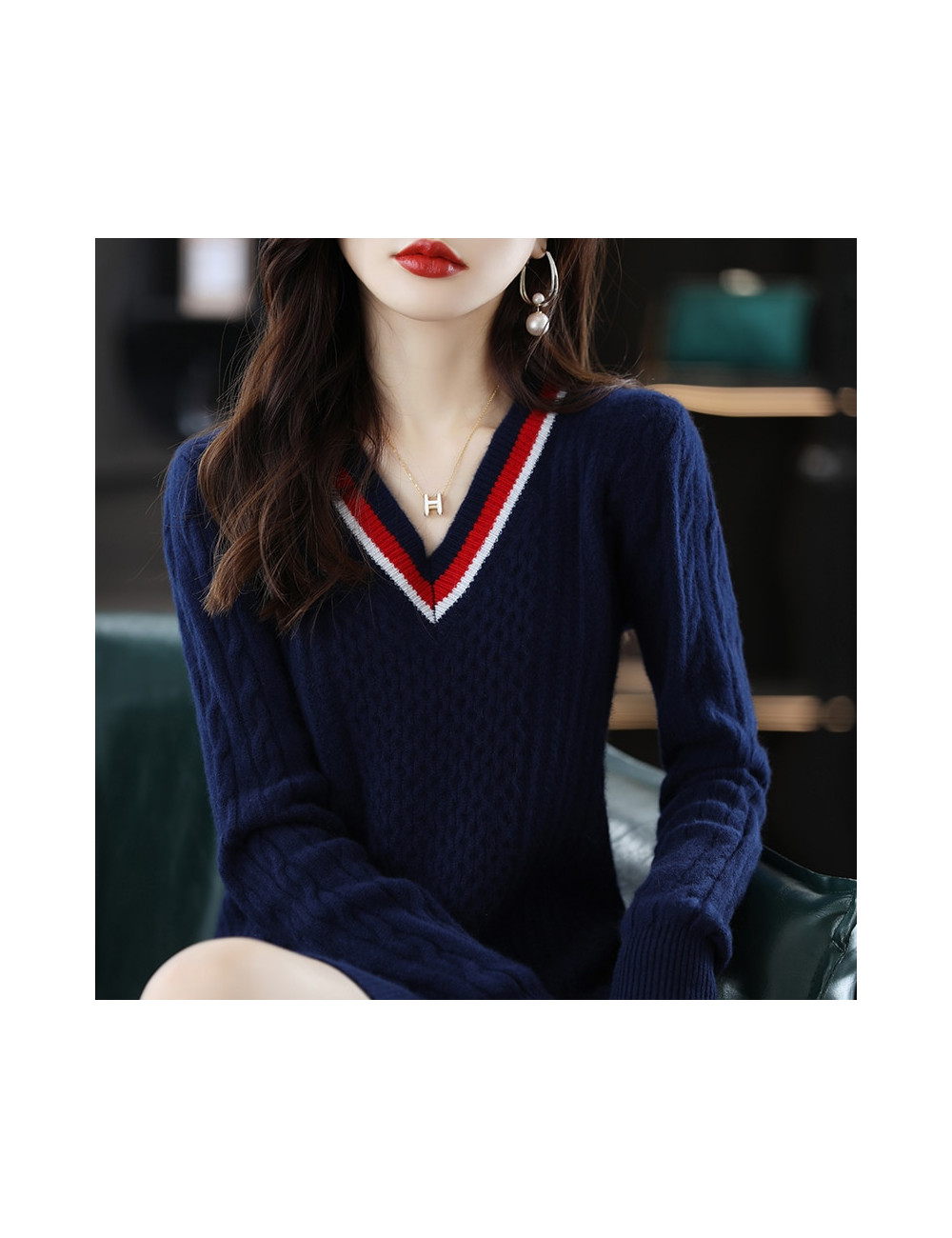 2022 Autumn And Winter New Fashion Ladies V-neck Knitted Sweater